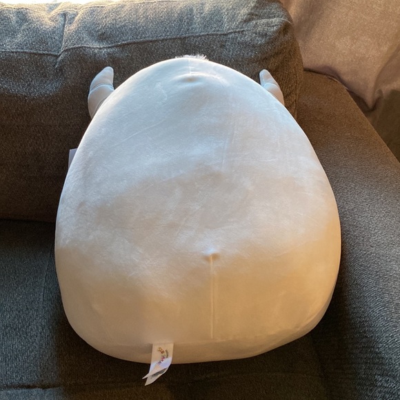 16” 2022 Christmas Amleth yeti squishmallow - Picture 4 of 5